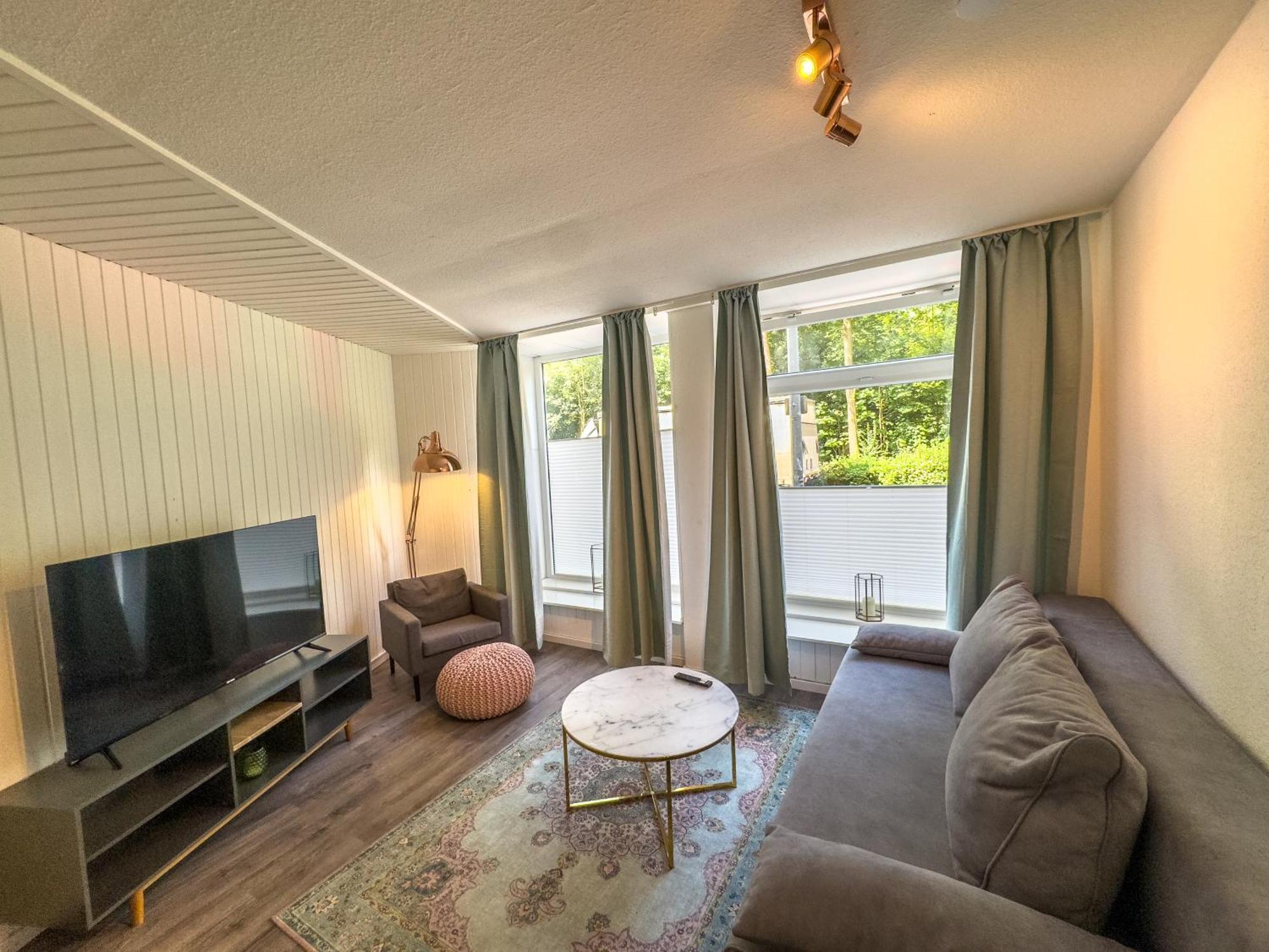 Schoene Wohnung Fuer 4 Gaeste An Der Eilenriede Mit Kostenlosen Parkplaetzen 하노버 외부 사진